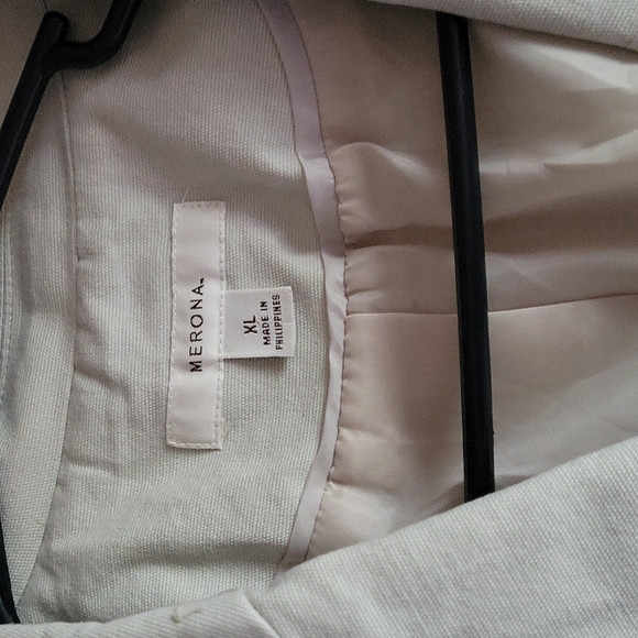 Jacket - Picture 2 of 3